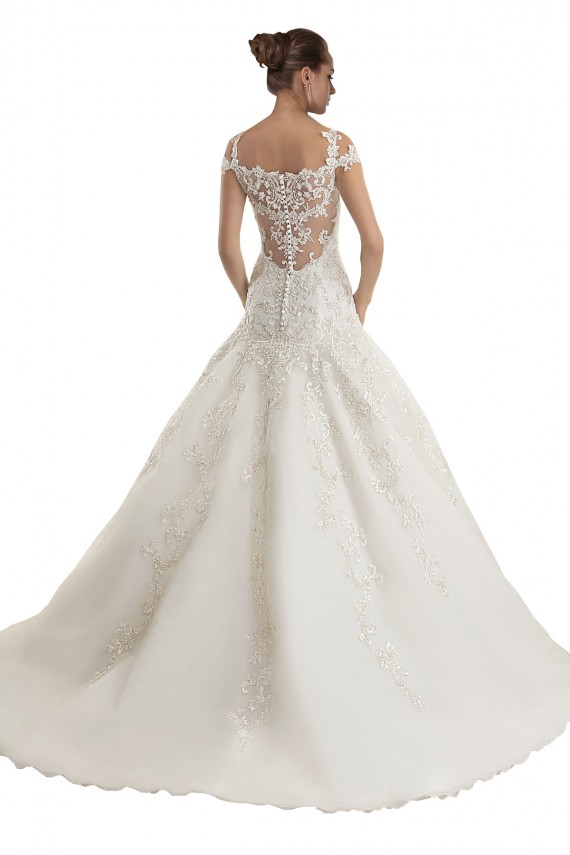 Ivoire Sirène Épaule Dénudée Balayage train Tulle Dentelle Robes de mariée Grossiste